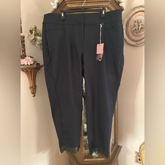 Lane Bryant Women´s Dark Green Pants